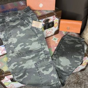 BRAND NEW w/ TAG - Camouflage Pants